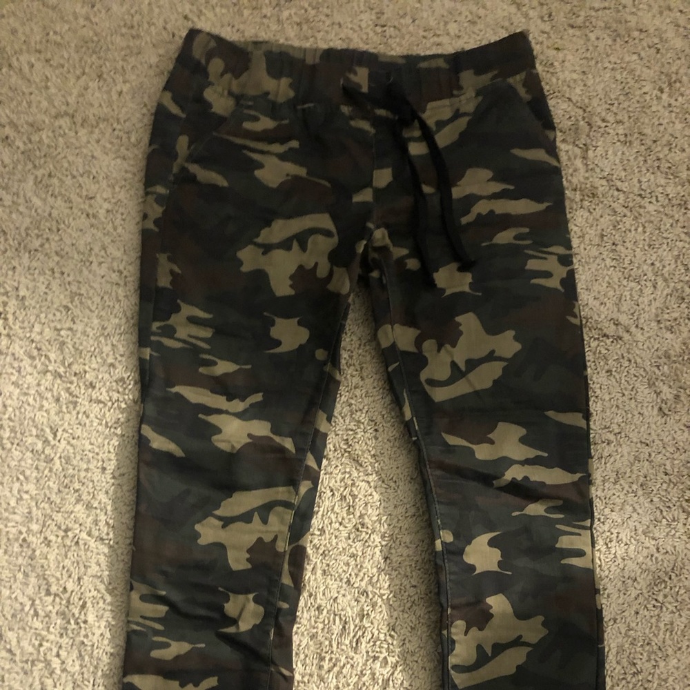 Camouflage joggers never worn